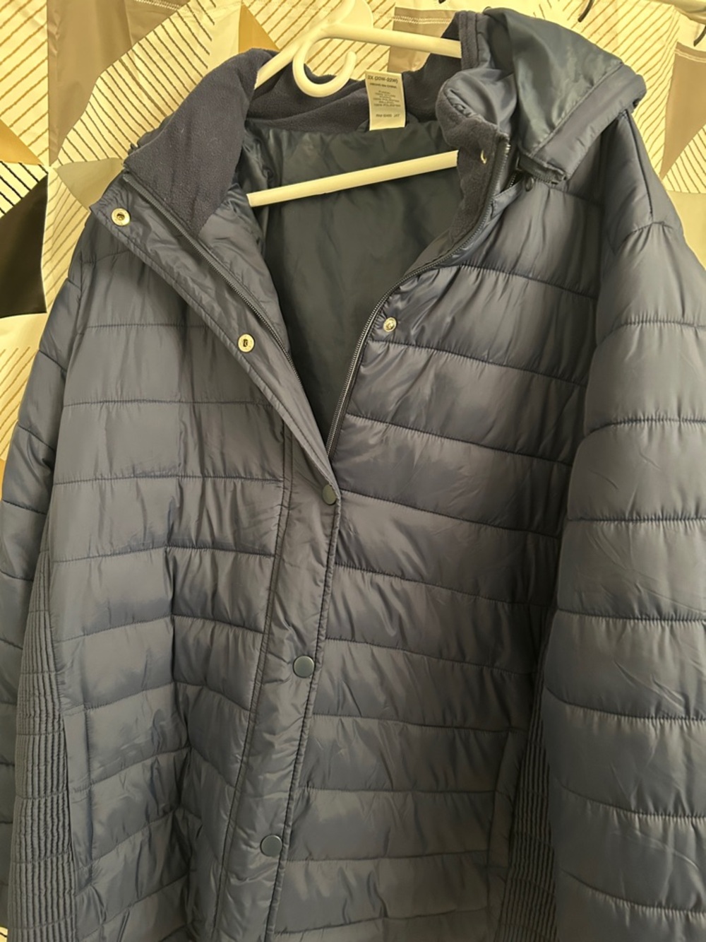 Time and Tru Navy Quilted Hooded Puffer Jacket